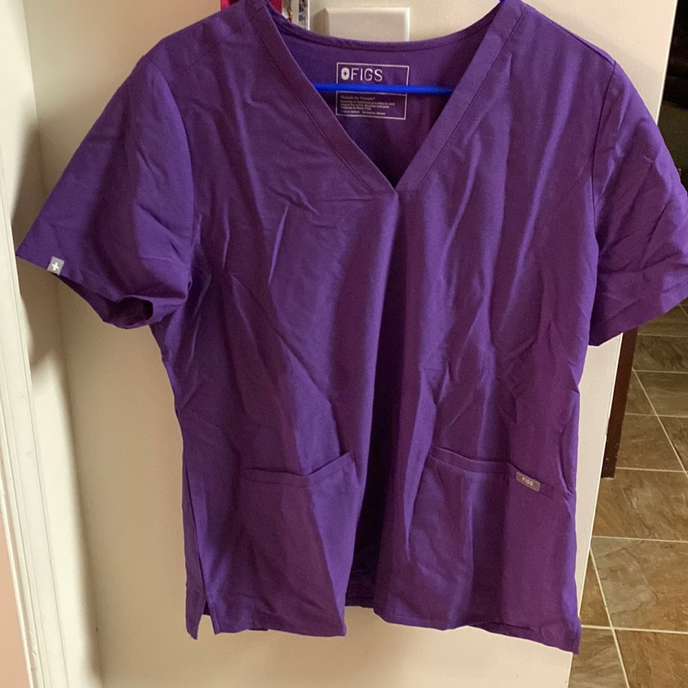 Figs Large Womens Purple Scrub shirt